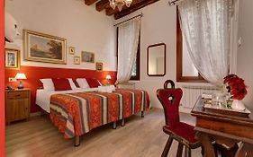 Hotel San Samuele